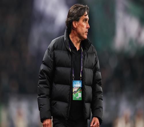 官方：河南队主帅丹尼尔拉莫斯当选2025赛季中超最佳教练员