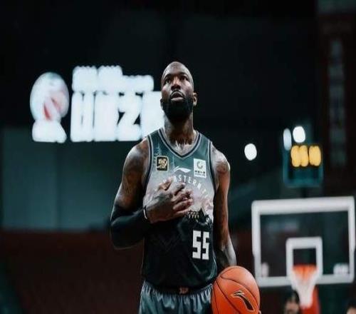 遭邱彪弃用之后，他俩重返CBA，找到新东家：率队冲季后赛稳了