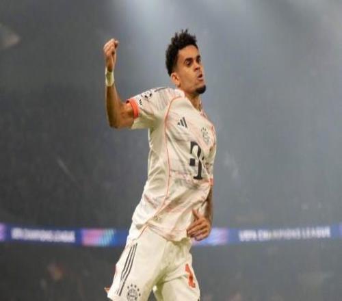 迪亚斯双响创纪录+染红离场，拜仁21大巴黎，打破魔咒豪取16连胜