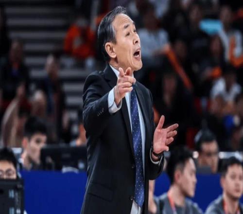 输上海发布会！许利民赞翟晓川，回应伤情情况，贝利强调阵容不整