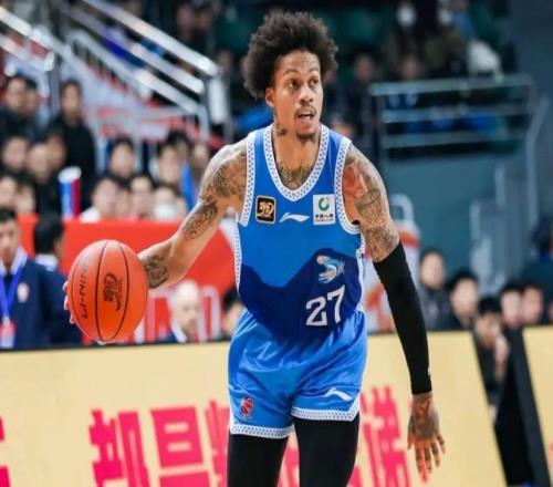 青岛队签CBA得分王，目标季后赛四强热身赛徐杰场均21.3分