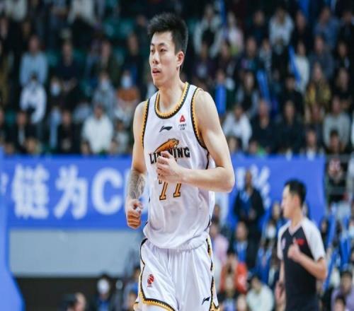 媒体人：CBA球员交易这一块从来都是要么就不做要么就各取所需