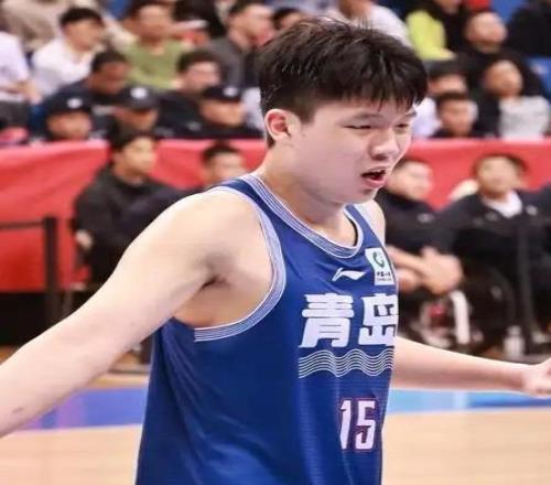 NBA祝贺、主帅赞不绝口，杨瀚森单节得14分，外媒：他正统治比赛