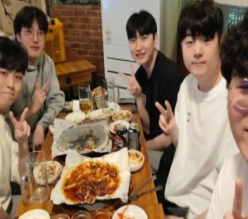 Kellin选手分享2025年回顾：2025辛苦了，2026年加油