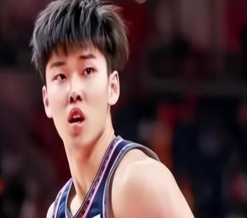 广东7663青岛迎2喜2忧！王洪泽逐步成长，杜锋用人再遭质疑！