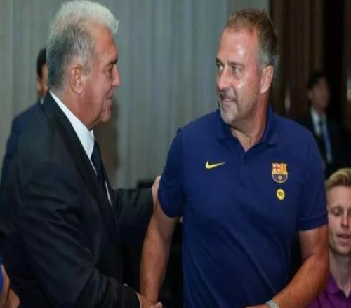 每体：巴萨力争在夏窗前恢复11规则，计划夏窗签下顶级前锋