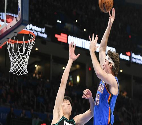 拓媒为杨瀚森25年评F最差！美球迷批斯帅没耐心连战3场已算优待