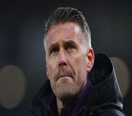 英超再有主帅濒临下课：狼队与西汉姆双双陷入换帅危机