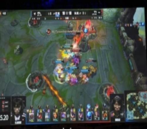 媒体人：Faker这冰鸟选的有点装了再给兰子拿个兰博可以说全错