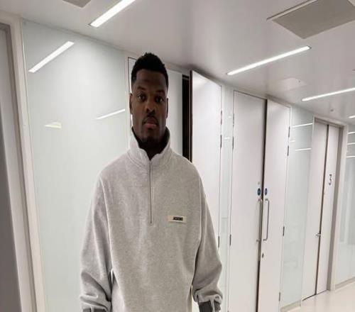 邓弗里斯：我的恢复情况非常理想，一切迹象都表明会提前回归