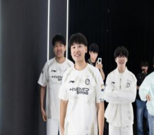iG以52战绩暂列登峰组第三，本赛段两次横扫双杀+全年六胜JDG