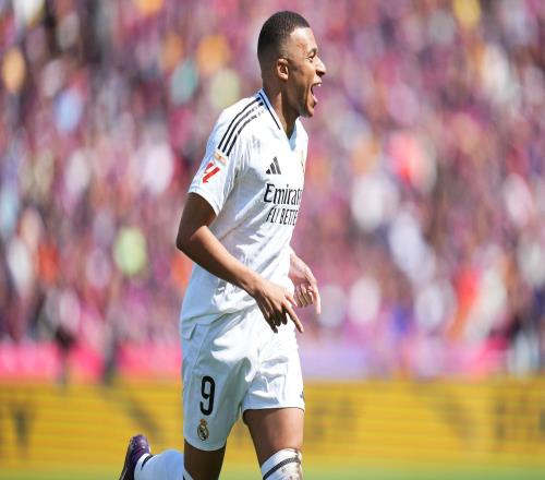 姆巴佩代表皇马4次参加国家德比打进5球，已连续3场取得进球