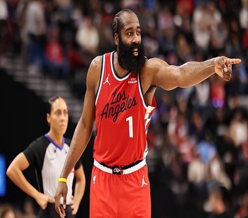 哈登的个人状态其实并不稳定，但快船的战绩却在不断攀升之中