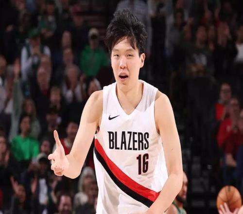 杨翰森复出3+3林书豪球衣退役，好友周杰伦前往祝贺