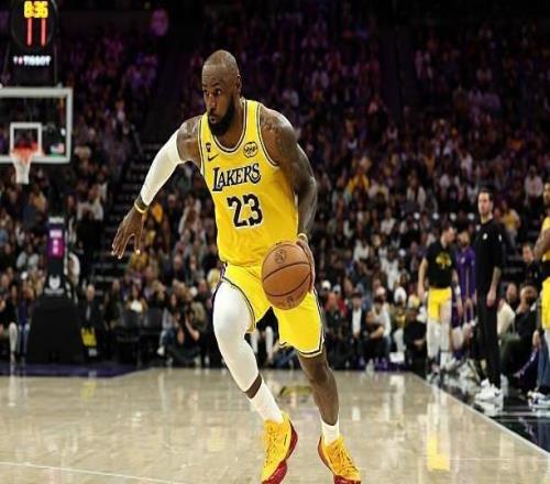 快攻！启动！詹姆斯本赛季场均快攻得分6分高居联盟榜首