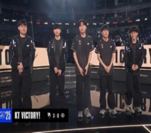 管泽元：恭喜KT！赛前想到了吗现在一局没输！
