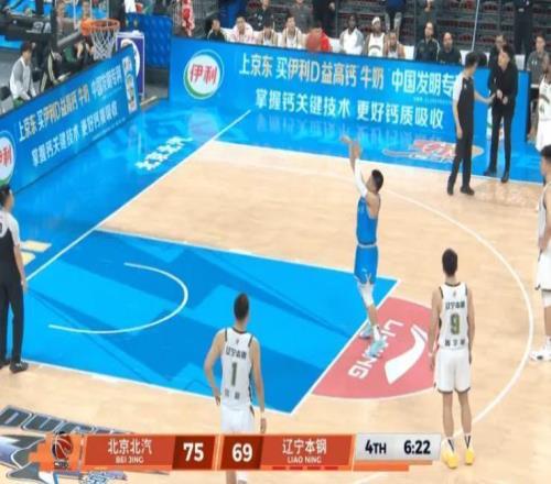 CBA业余一幕！陈盈俊获得5次罚球却罚6次裁判让多罚了一个