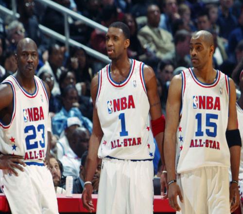 国内解说员：詹姆斯一定是全明星首发，东契奇会把首发让给詹姆斯