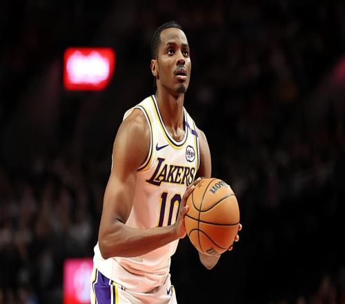 为了签下发展联盟顶级得分手，湖人不得不放弃了这位内线潜力股