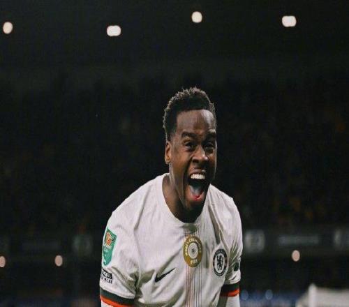 联赛杯切尔西4比3狼队晋级，半场3球精彩，吉滕斯世界波定乾坤