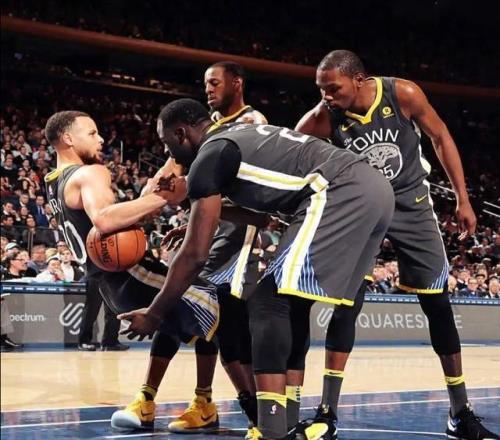 细节分析：为什么杜兰特版的勇士“死亡五小”在当今NBA是无解的