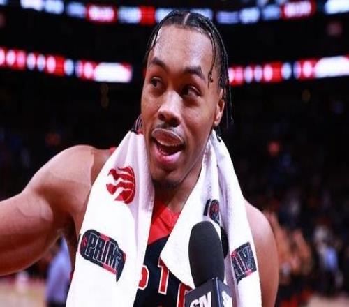 巴恩斯：虽然过去几年一直在输球但球迷们永远为我们欢呼