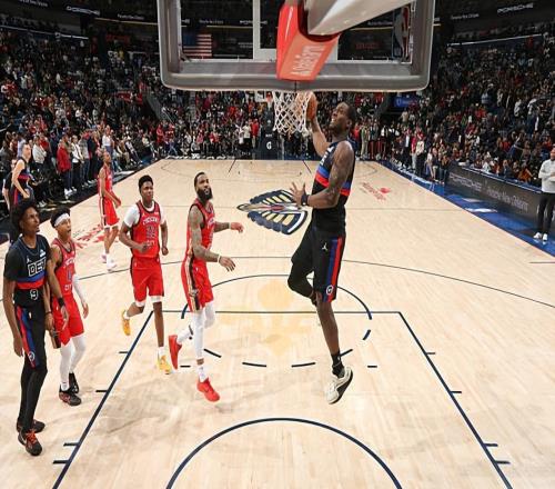 轻松打爆了鹈鹕内线！活塞内线新星的进步幅度确实是相当惊人