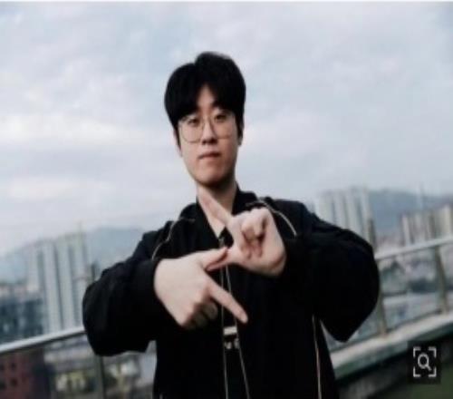 准备集结！《国民日报》独家报道：Zeus与HLE续约一年