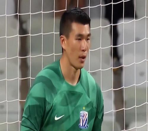 骚操作！门将位置走马换将，上海申花做了一个非常不明智的决定