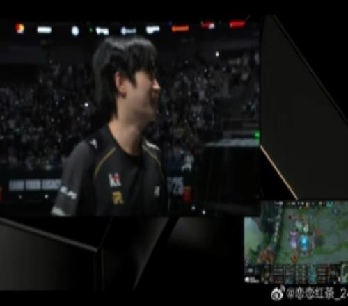 圈内人：KT完成了以下克上4局中单gap恭喜KT率先进入总决赛