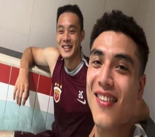 刘若钒：不容易的3分，俱乐部上下团结一起，每一分钟都拼尽全力