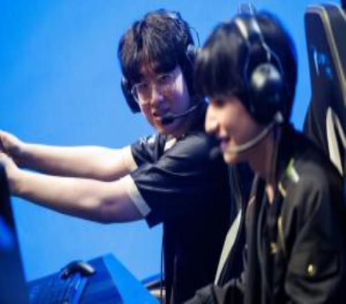 JDG爆料：有LPL豪门战队正在接触ZEUS