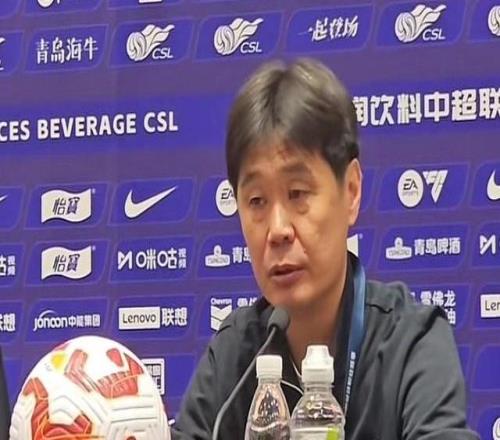 李霄鹏：近两场比赛运气站在我们这边，最重要的还是态度严肃