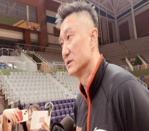欧媒：黑山男篮国家队主教练拉多维奇将担任CBA广东队顾问