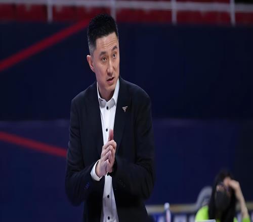 徐昕提出交易申请！22岁中锋以退为进，广东队表态，杜锋失算了