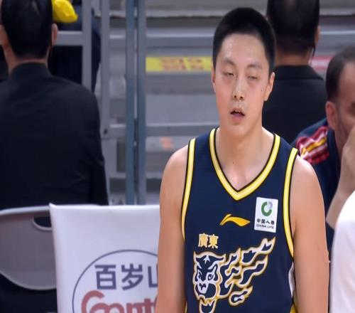 杜锋赌对了！莫兰德公开示好广东男篮，或被朱芳雨重金签回