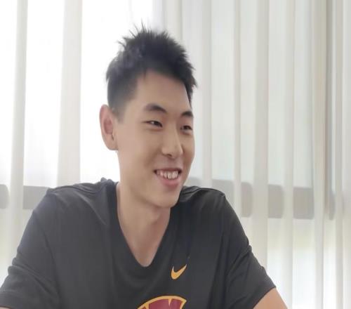 崔永熙：广东的节奏跟我在NBA一样很快，未来想在一二三号位摇摆