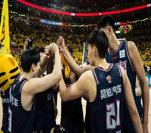 即将到队！广东强援有新动作他是新赛季冲冠重要砝码