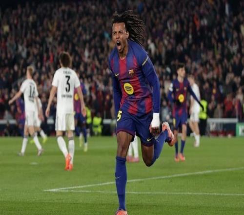 【欧冠】孔德头球双响，巴萨2比1逆转法兰克福