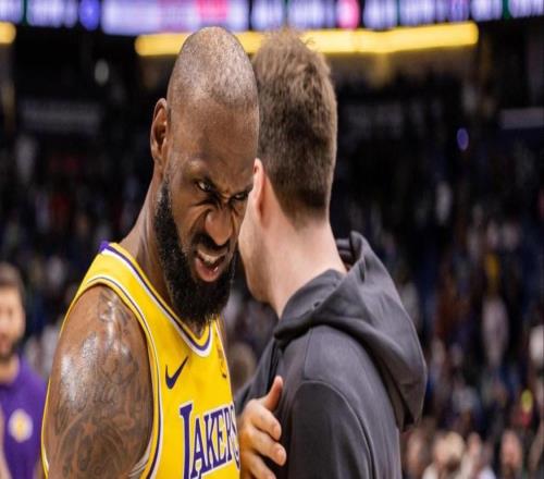 东契奇歌颂詹姆斯：他效率太高了！是詹姆斯一己之力带队逆转！