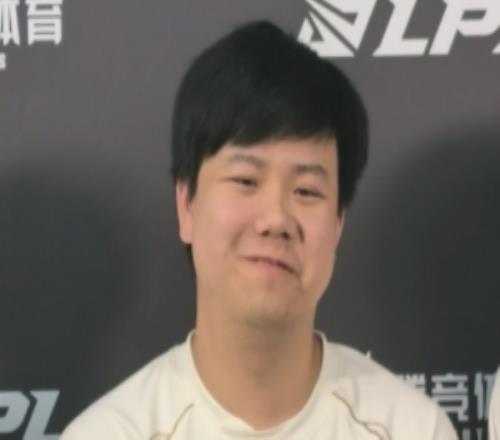 无奈的笑容！Shad0w：后期决策和资源敏感度越来越差了