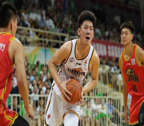 200万起辽篮中锋签5年，上海将戴昊租给宁波，CBA探花加入北控