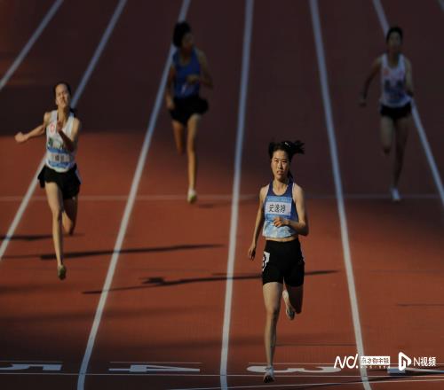初冬的高级影像，残特奥会田径场上坚强不屈、追逐梦想的他们