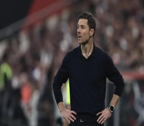 TA：阿隆索短期内会留在马德里陪家人，他对未来机会态度乐观