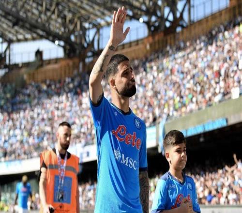 夏窗至今未找到下家，因西涅：我很平静，我的油箱里依然有油