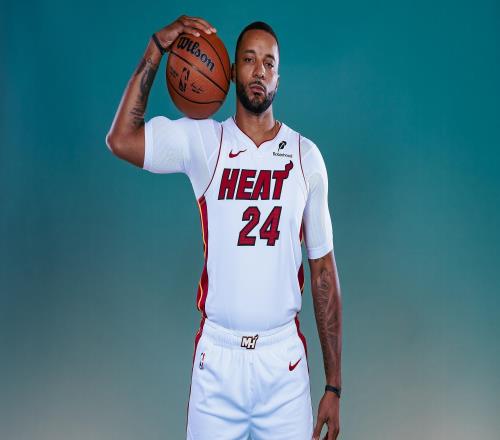 热火队记：球队头号得分手鲍威尔因伤缺席今日战黄蜂