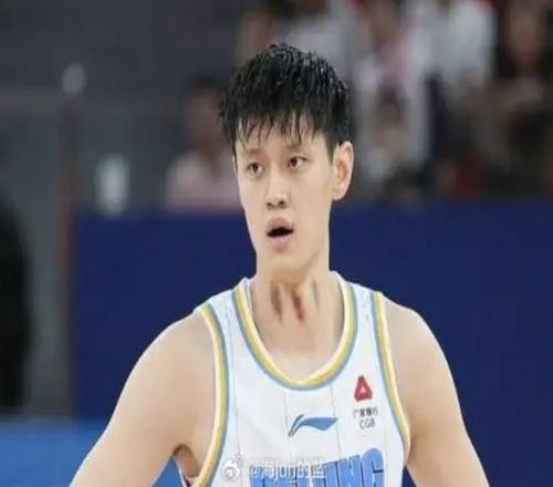 北京男篮官方：国内球员注册已完成，31日为曾凡博进行预注册
