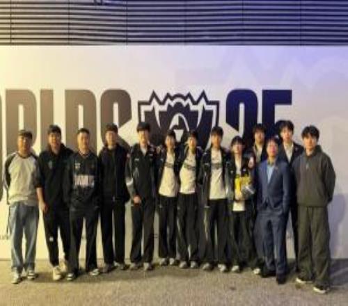 啊这Tabe早前还在和Shanks说明年一起努力！今天就官宣离队