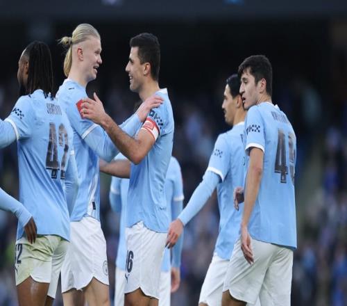 曼城足总杯对非英超球队时已连续20场取胜，且共打进82球