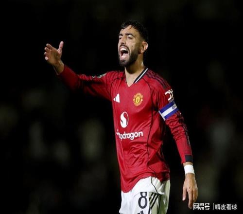 确定！曼联大将周末归队，切尔西一幕重演，阿莫林抨击总监和主力